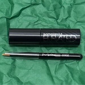 NWOT MAC Stack Mascara & 209SE brush